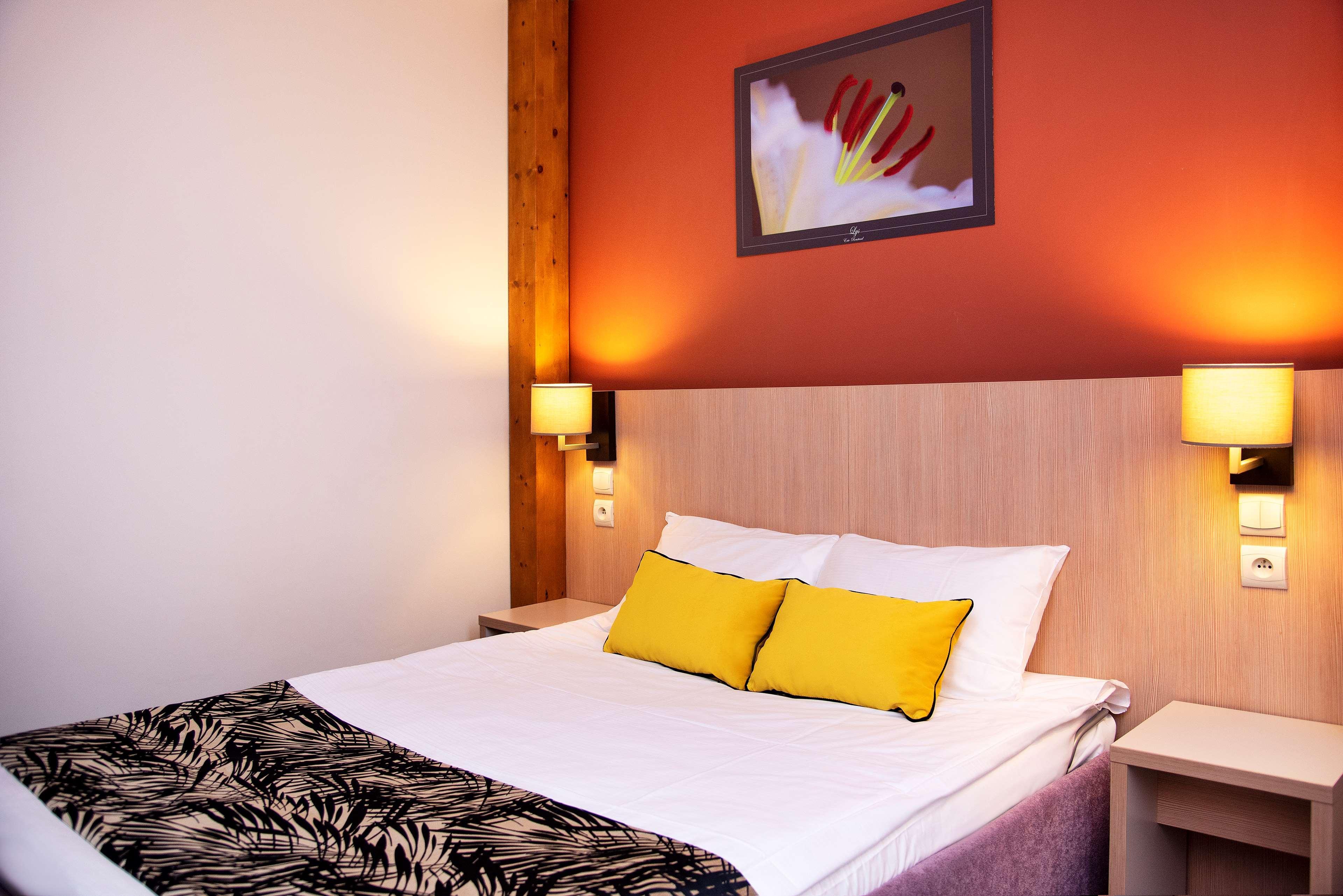 Best Western Plus Hotel Colbert Châteauroux Exteriör bild