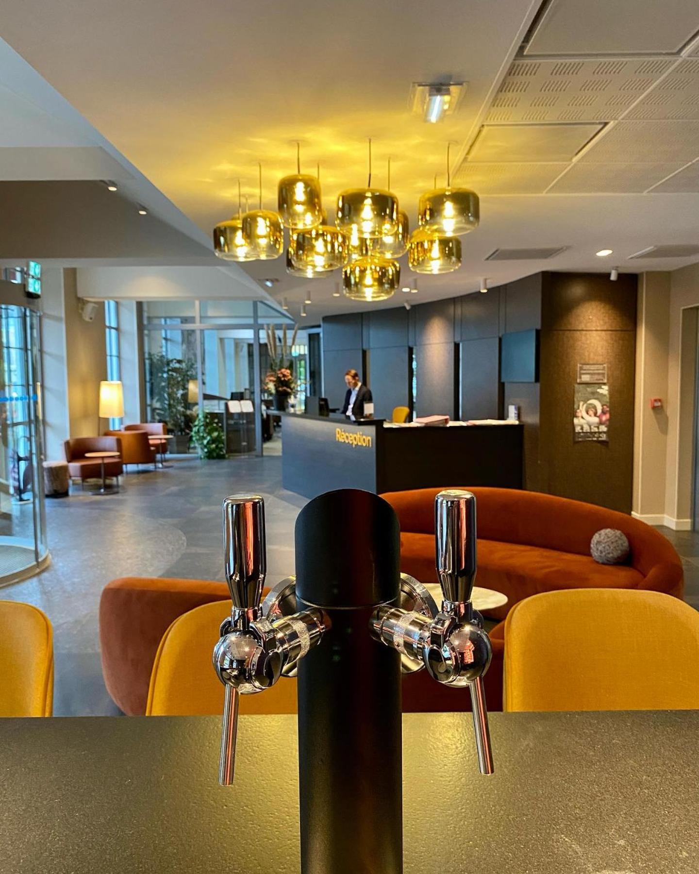 Best Western Plus Hotel Colbert Châteauroux Exteriör bild